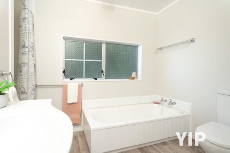 Photo of property in 35 Old Coach Road, Johnsonville, Wellington, 6037