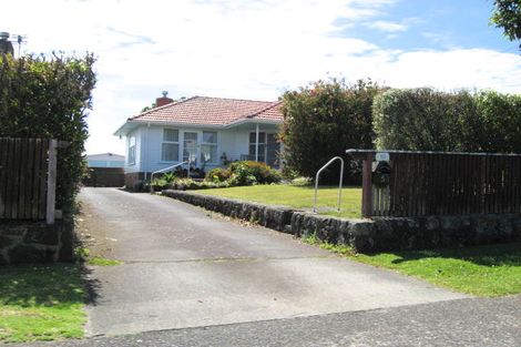 Photo of property in 53 Coronation Road, Mangere Bridge, Auckland, 2022