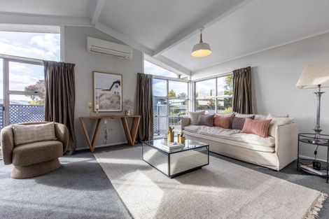 Photo of property in 19 Mclean Terrace, Waipukurau, 4200