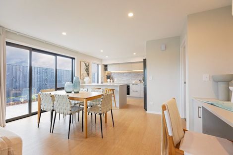 Photo of property in 1 Metoriti Crescent, Karaka, 2124