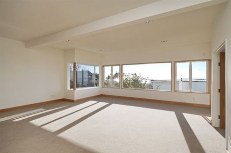 Photo of property in 75 Moncks Spur Road, Redcliffs, Christchurch, 8081