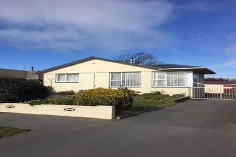Photo of property in 80 Bickerton Street, Wainoni, Christchurch, 8061