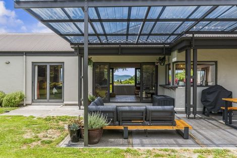 Photo of property in 28 Atkins Lane, Hamurana, Rotorua, 3097