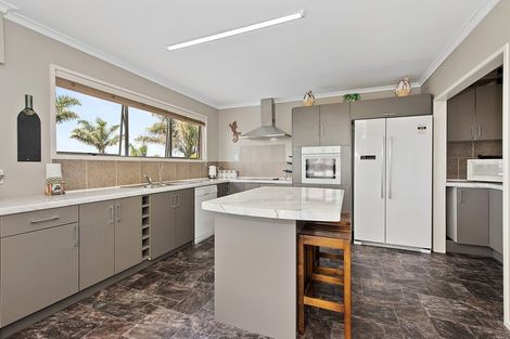 Photo of property in 25 Russleigh Drive, Dinsdale, Hamilton, 3204