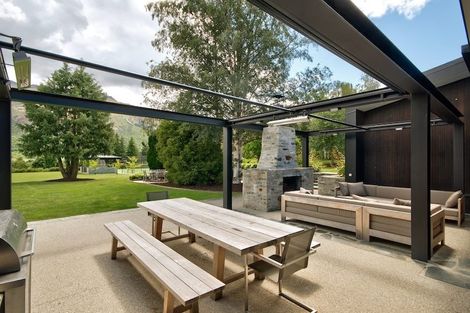 Photo of property in 27 Mooney Road, Speargrass Flat, Queenstown, 9371