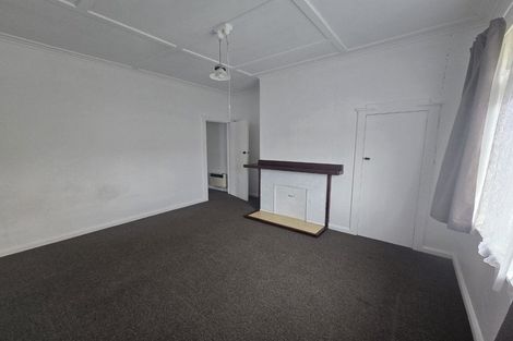 Photo of property in 2 Cambridge Street, Gonville, Whanganui, 4501