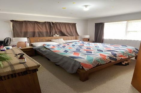 Photo of property in 82 Shoreham Street, Avondale, Auckland, 0600