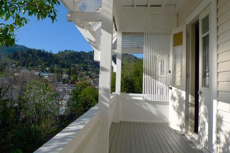 Photo of property in 25 Wellington Street, Nelson South, Nelson, 7010