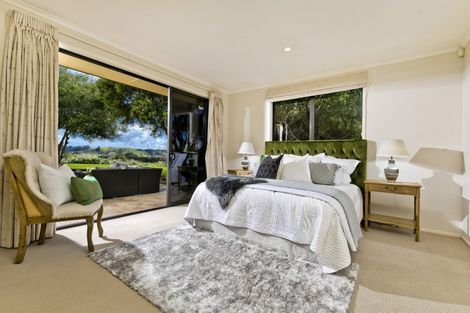 Photo of property in 905 Old North Road, Waimauku, 0882