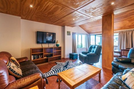 Photo of property in 64 Onetangi Road, Waiheke Island, 1971