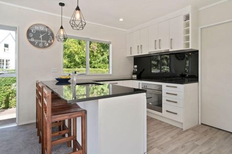 Photo of property in 9 Rheingold Place, Huapai, Kumeu, 0810