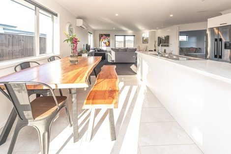 Photo of property in 16 Magnolia Crescent, Tawhero, Whanganui, 4501