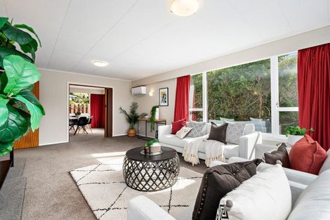 Photo of property in 144 Broderick Road, Johnsonville, Wellington, 6037