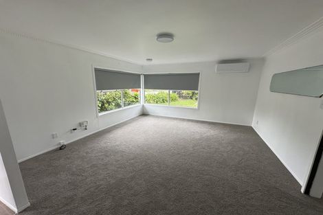 Photo of property in 2/11 Dowling Place, Pakuranga, Auckland, 2010