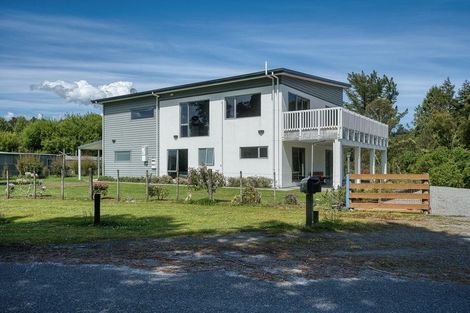 Photo of property in 91 Beach Road, Kakapotahi, Ross, 7885