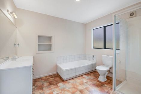 Photo of property in 3a Mckenzie Avenue, Arkles Bay, Whangaparaoa, 0932