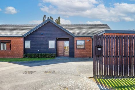 Photo of property in 51 Munro Street, Redwood, Christchurch, 8051
