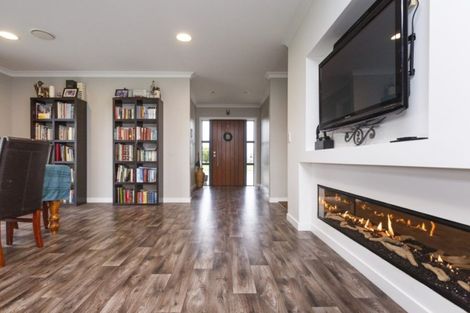 Photo of property in 18 Melford Lane, Bunnythorpe, Palmerston North, 4470