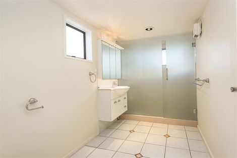 Photo of property in 43n Waimairi Road, Upper Riccarton, Christchurch, 8041