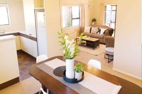 Photo of property in 8 Jasmine Avenue, Dinsdale, Hamilton, 3204