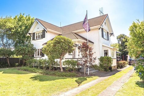 Photo of property in 12 Tarata Street, Saint Johns Hill, Whanganui, 4501