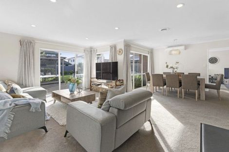 Photo of property in 46 Kilimanjaro Drive, Northpark, Auckland, 2013