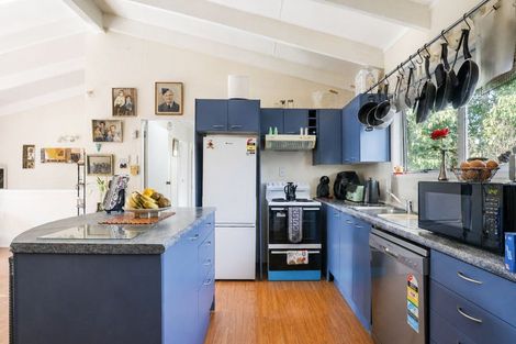 Photo of property in 96b Grand Vue Road, Kawaha Point, Rotorua, 3010