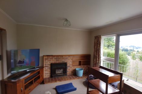 Photo of property in 2 Fairview Street, Tirau, 3410