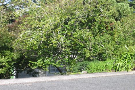 Photo of property in 15 Fairmount Road, Titirangi, Auckland, 0604