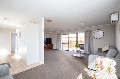 Photo of property in 14 Miller Place, Ngatea, 3503