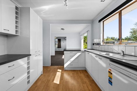 Photo of property in 41 Wynyard Crescent, Tamatea, Napier, 4112