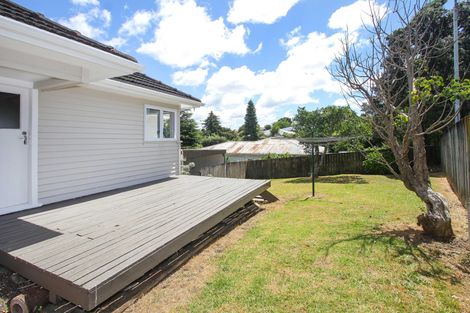 Photo of property in 187a Edmonton Road, Te Atatu South, Auckland, 0610