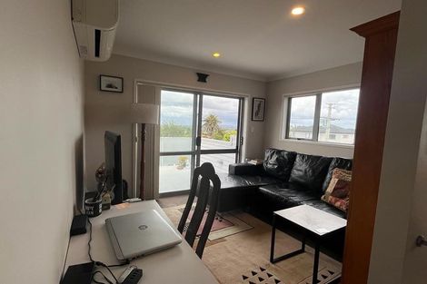 Photo of property in 24 Patons Road, Howick, Auckland, 2014