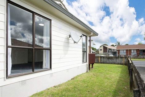 Photo of property in 1/229 Waitemata Drive, Ranui, Auckland, 0612