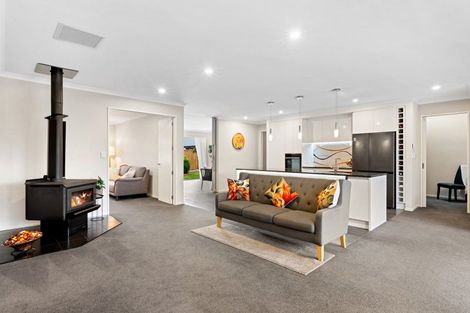 Photo of property in 9 Goldrush Lane, Rolleston, 7614
