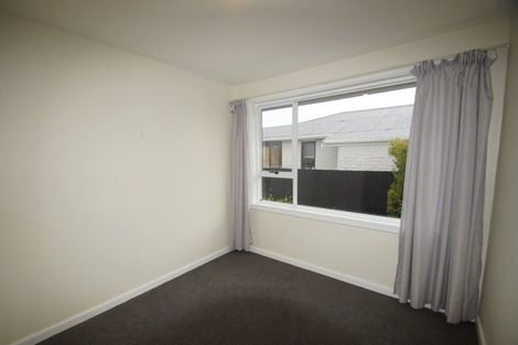 Photo of property in 39 Middlepark Road, Sockburn, Christchurch, 8042
