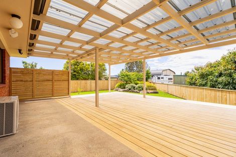 Photo of property in 2 Hamilton Crescent, Whitianga, 3510