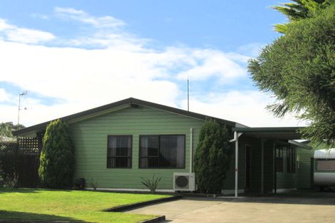 Photo of property in 70 Atherfold Crescent, Greenmeadows, Napier, 4112