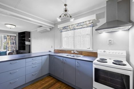 Photo of property in 13 Moir Street, Eltham, 4322