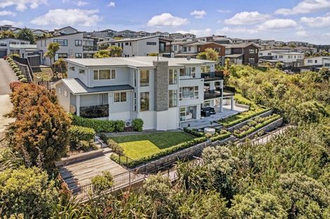 Photo of property in 14 Remuremu Street, Long Bay, Auckland, 0630