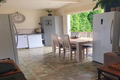 Photo of property in 98 Milton Road, Bluff Hill, Napier, 4110