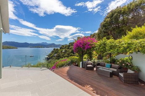 Photo of property in 2 Marina View Estate, Waikawa, Picton, 7281