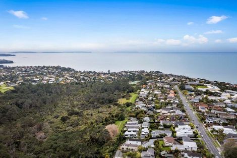 Photo of property in 1/56 Aberdeen Road, Campbells Bay, Auckland, 0620