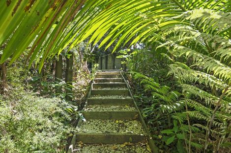 Photo of property in 109 Warman Road, Okura, Auckland, 0792