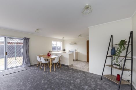 Photo of property in 5b Carroll Street, Palmerston North, 4410