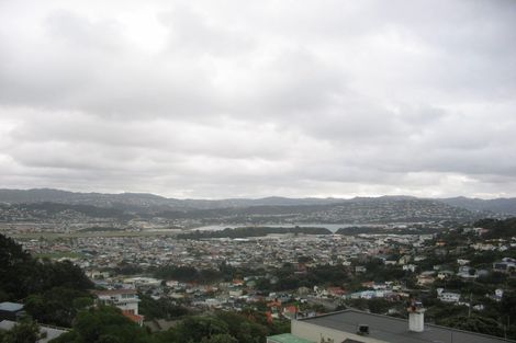 Photo of property in 4 Lyons Crescent, Strathmore Park, Wellington, 6022