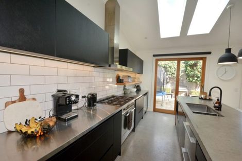 Photo of property in 232 Forbury Road, Saint Clair, Dunedin, 9012