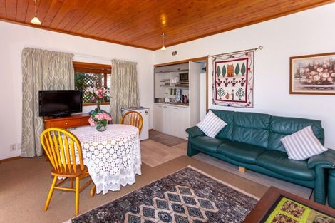 Photo of property in 124 Titiro Place, Onemana, Whangamata, 3691