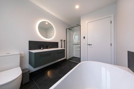 Photo of property in 19 Wooing Tree Avenue, Cromwell, 9310