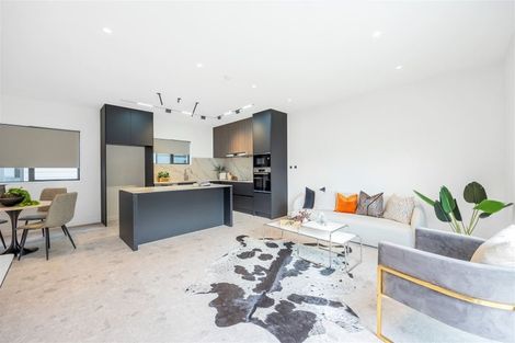 Photo of property in 40e Evelyn Place, Hillcrest, Auckland, 0627